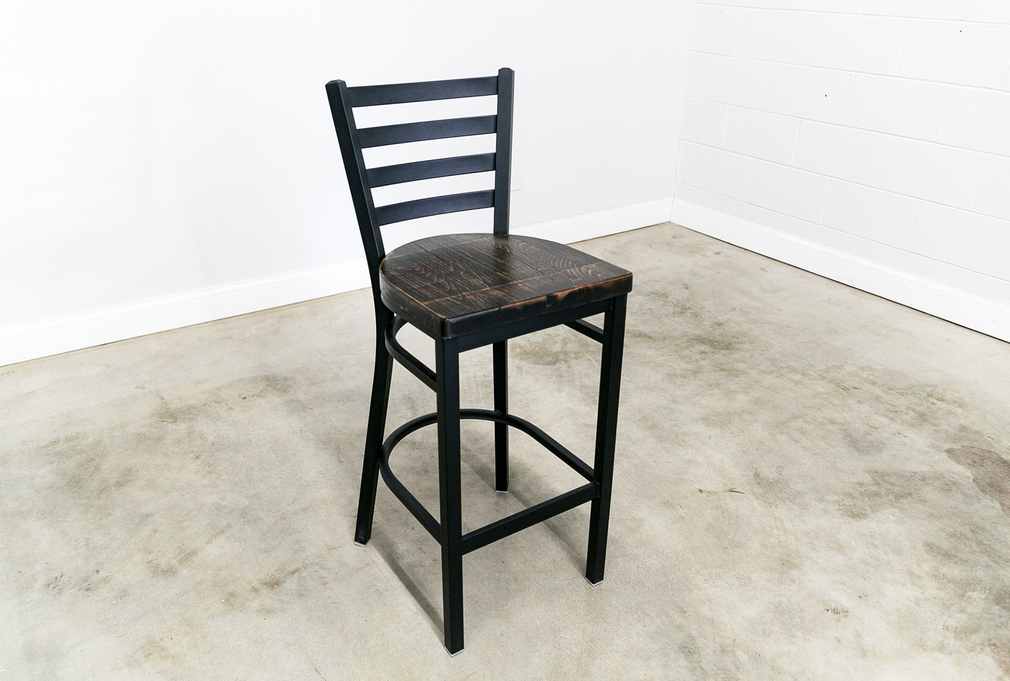 30 Inch Ladder Back Bar Stool (Matte Black)