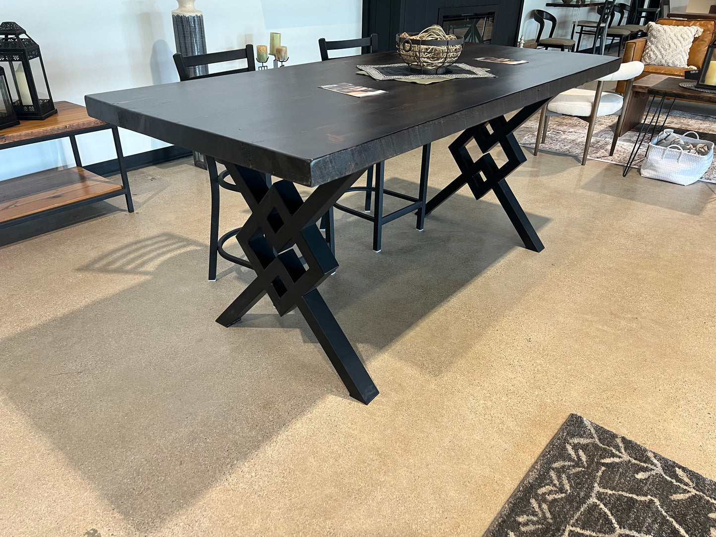 Reclaimed Wood Table with 5 Diamonds Base