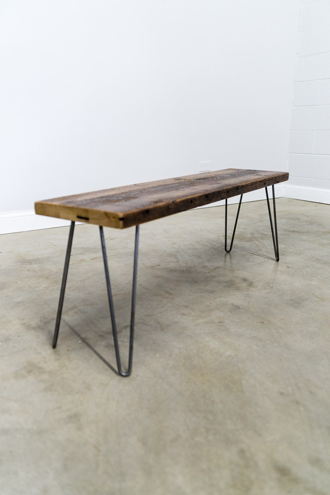 Bench with 2-Rod Hairpin Legs