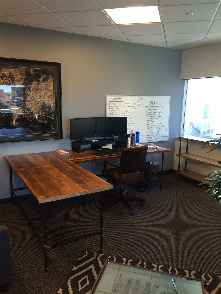 L-Shaped Desk (Industry)