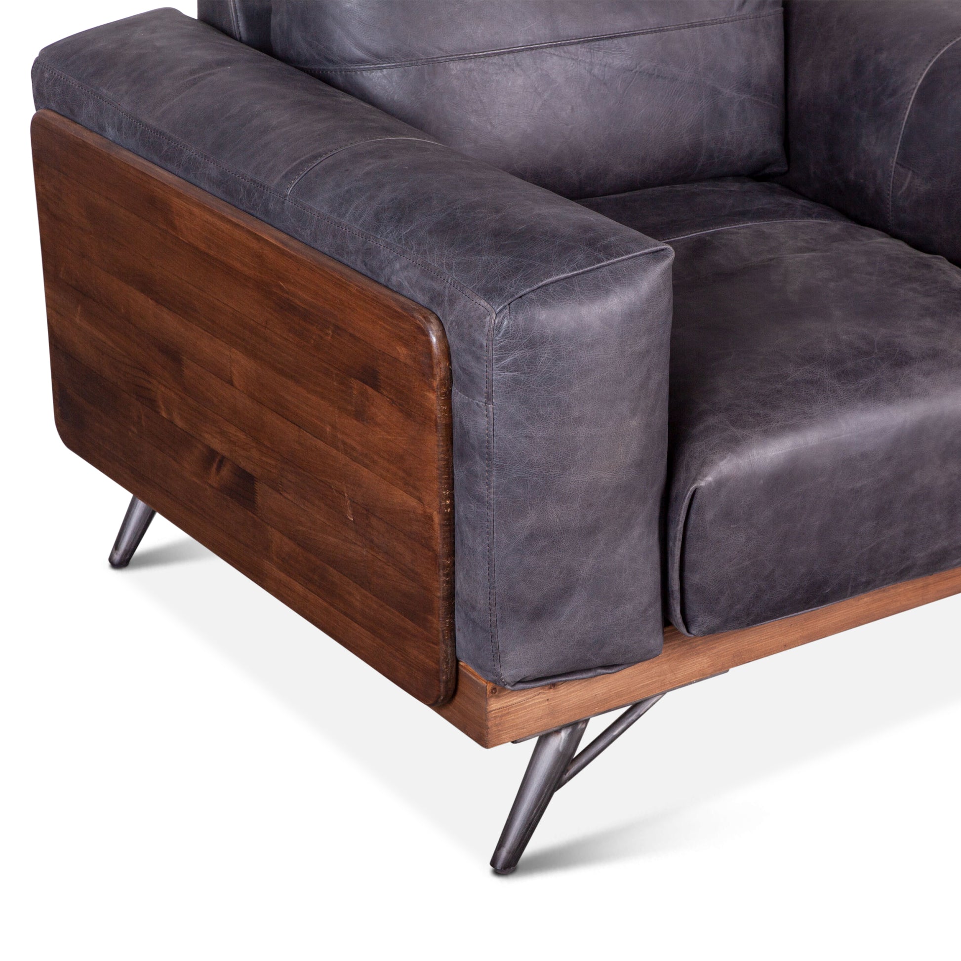 Portofino 37" Mid Century Antique Ebony Leather Arm Chair