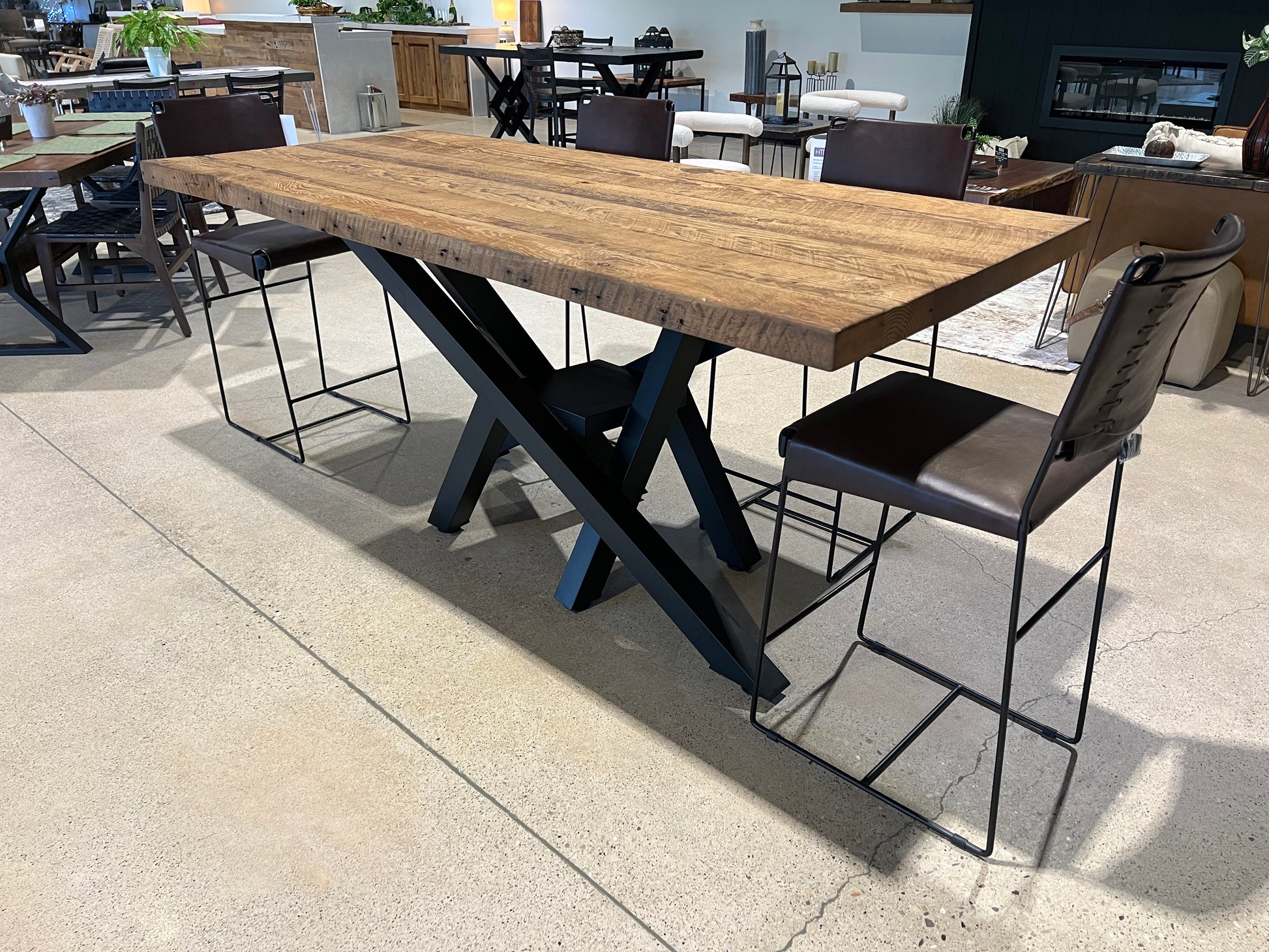 Reclaimed Wood 6 Point Table