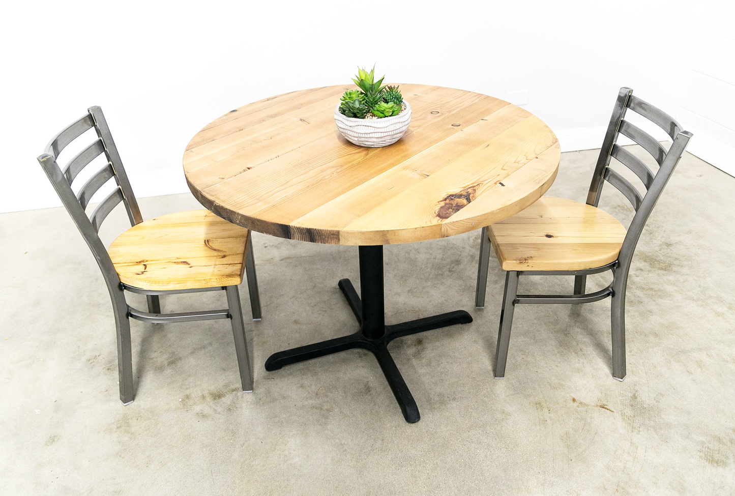 Reclaimed Wood Round Pedestal Table